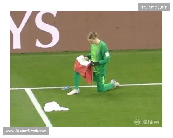 巴黎圣日耳曼门将萨福诺夫的扑救技术与稳定性